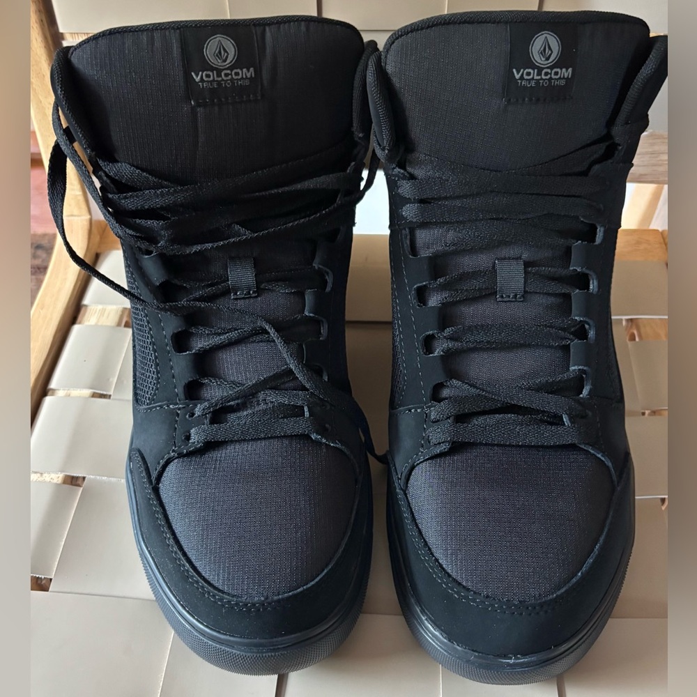 VOLCOM Evolve Black MENS WorkBoots NEW IN BOX Safety toe Size10.5-Perfect Gift🎄 - Picture 12 of 12
